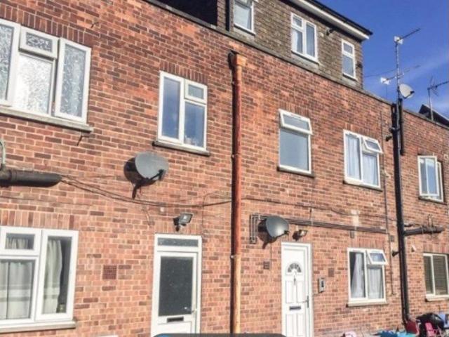 Shenley Road, Borehamwood WD6, Studio to rent, £1,150 pcm | PrimeLocation
