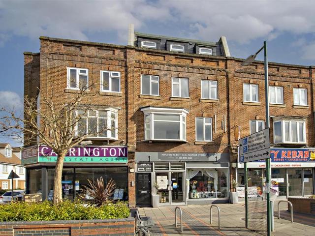 Shenley Road, Borehamwood WD6 2 bed apartment to rent £1,650 pcm £381 pw