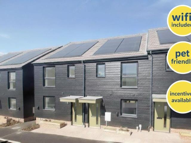 Charnwood Circle, Milton Keynes MK5, 2 bed property to rent, £1,950 pcm | PrimeLocation