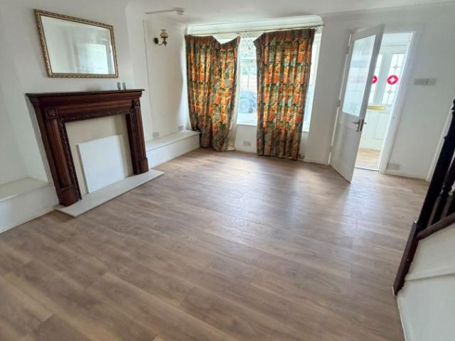 Shepherds Close, Romford RM6, 3 bed terraced house to rent, £2,250 pcm | PrimeLocation