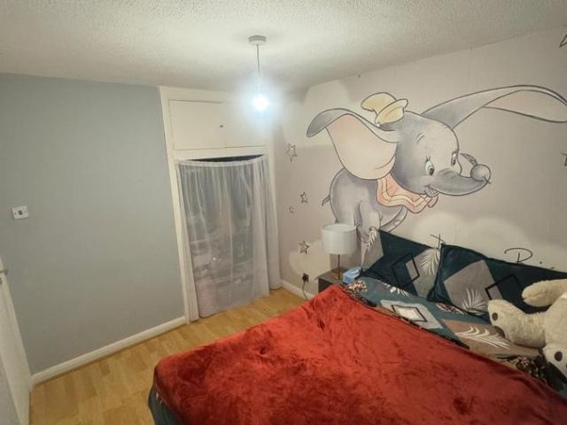 Shepherds Close, Romford RM6, 2 bed maisonette to rent, £1,750 pcm | PrimeLocation