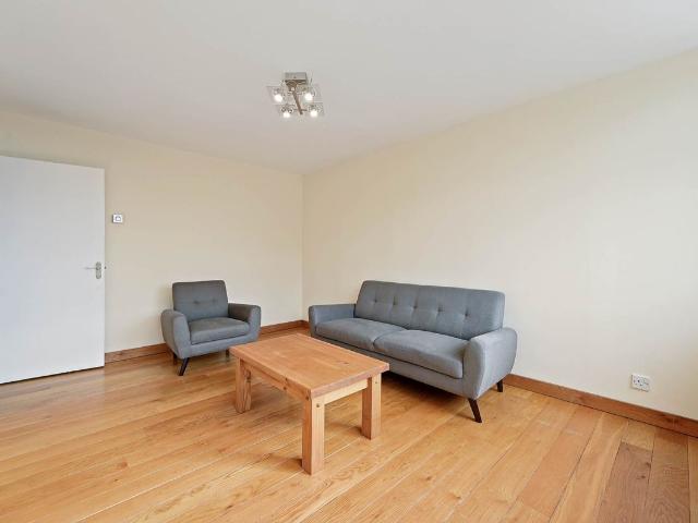 Shepherds Bush Green, Shepherds Bush, London W12, 3 bed flat to rent, £3,500 pcm | PrimeLocation