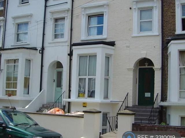 Shepherds Bush, London, W12 1 bed flat to rent £2,400 pcm £554 pw