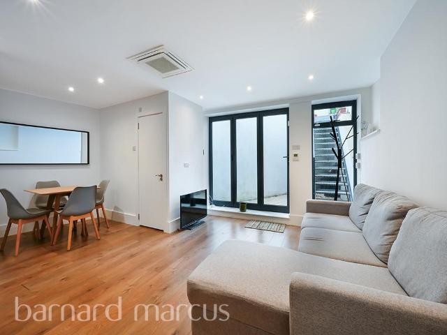 Shepherds Bush Road, London Studio to rent £1,885 pcm £435 pw