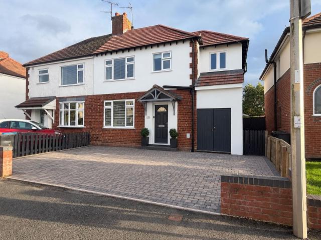 Shepherds Lane, Chester CH2, 4 bed property to rent, £1,900 pcm | PrimeLocation