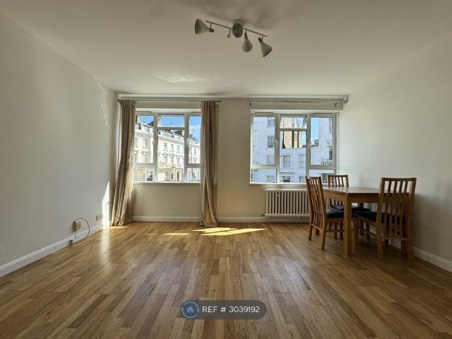 Sherbourne House, London SW1V, 2 bed flat to rent, £2,750 pcm | PrimeLocation