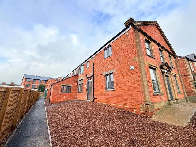 Sherborne Road, Yeovil BA21, 1 bed flat to rent, £750 pcm | PrimeLocation