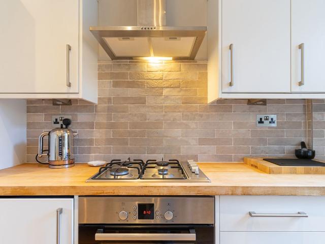 Sherbrooke Road, London SW6, 2 bed flat to rent, £3,696 pcm | PrimeLocation