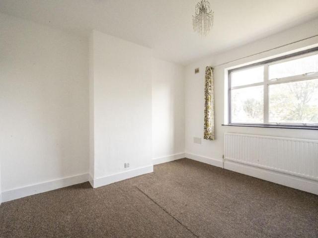 Sheringham Avenue, Manor Park. 3 bed house to rent £2,500 pcm £577 pw