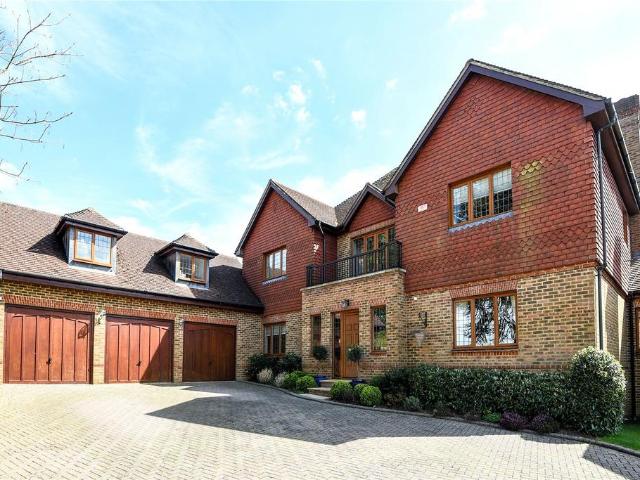 Sheridan Grange, Broomhall Lane. 6 bed detached house to rent £8,000 pcm £1,846 pw