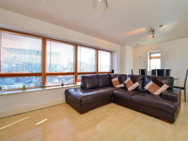 Sherman Road, Bromley BR1, 2 bed flat to rent, £1,700 pcm | PrimeLocation