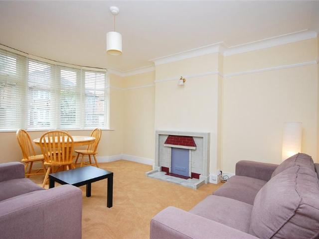 Sherrick Green Road, London, NW10 4 bed semi detached house to rent £2,665 pcm £615 pw