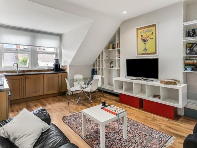 Sherriff Road, West Hampstead, NW6 2 bed apartment to rent £2,496 pcm £576 pw