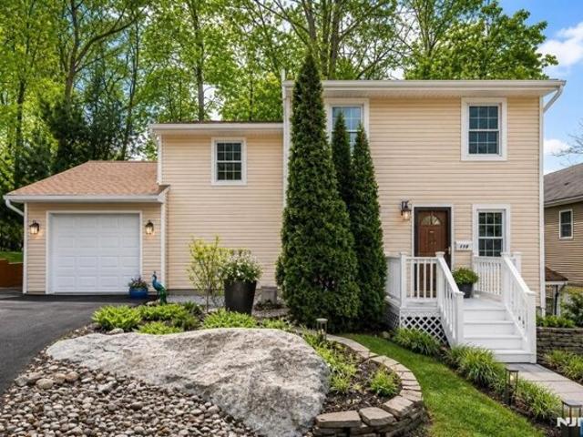 Sherwood Ave, Mahwah, Home For Sale
