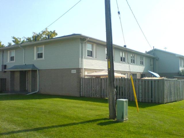 Sherwood Court 3 Bedroom Townhome for Rent