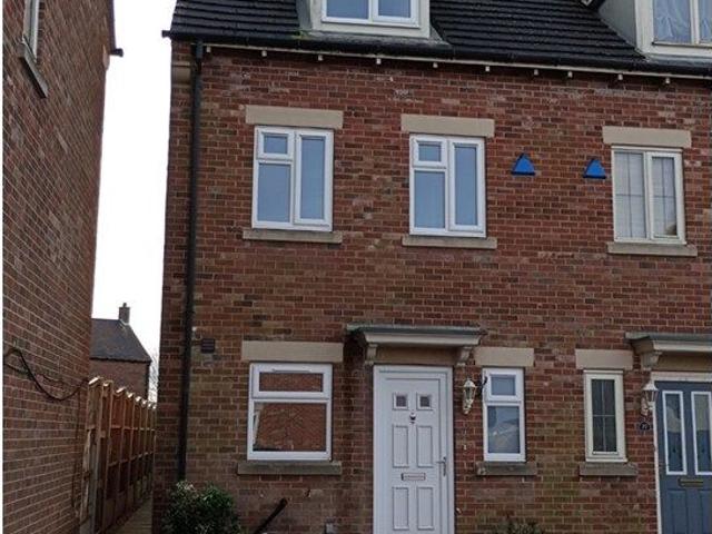 Sherwood Dene, Kirkby Woodhouse, Nottingham NG17, 3 bed end terrace house to rent, £1,200 pcm | PrimeLocation