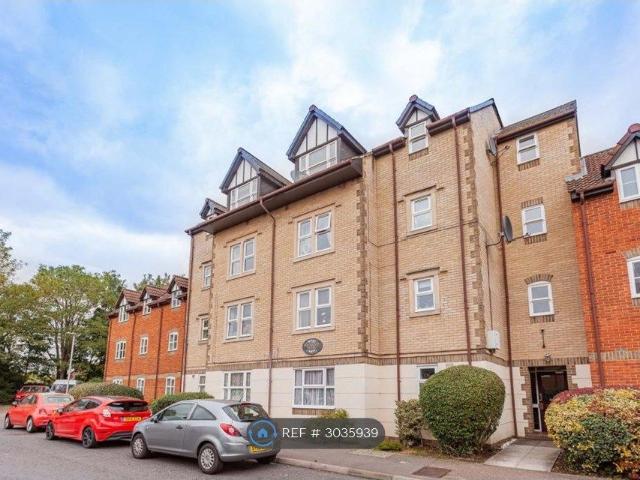 Sherwood House, Reading RG1, 2 bed flat to rent, £1,400 pcm | PrimeLocation