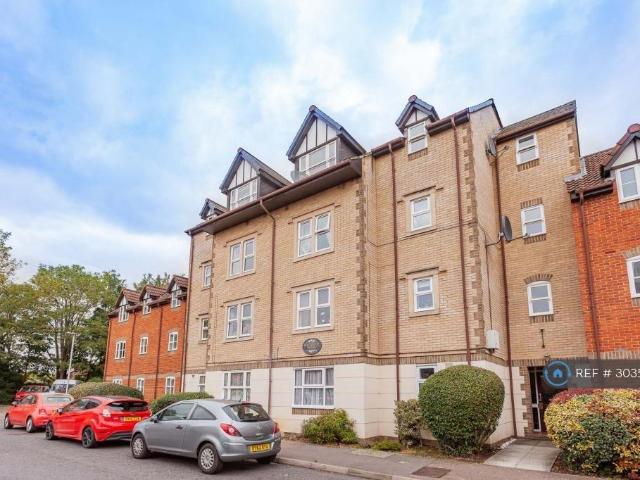 Sherwood House, Reading, RG1 2 bed flat to rent £1,400 pcm £323 pw