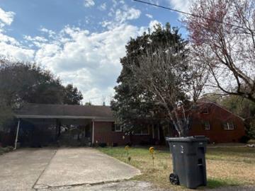 Sherwood Ln