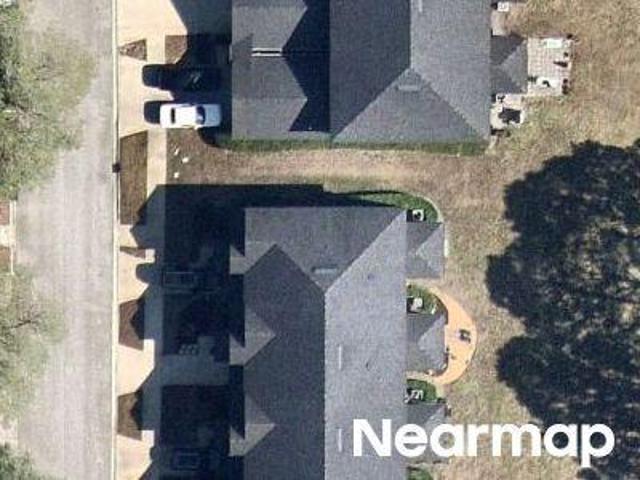 Sherwood Oaks Dr