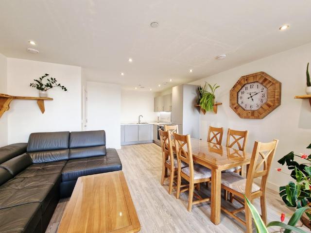 Sherwood Road, Harrow HA2 1 bed flat to rent £1,650 pcm £381 pw