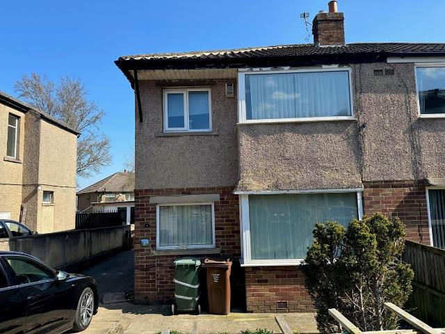 Sherwell Rise, Bradford 15, West Yorkshire BD15, 3 bed semi detached house to rent, £1,000 pcm | PrimeLocation