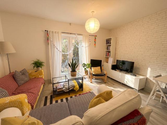Sherwin Road 6 Bed Bills Inc. 6 bed house to rent £3,698 pcm £853 pw