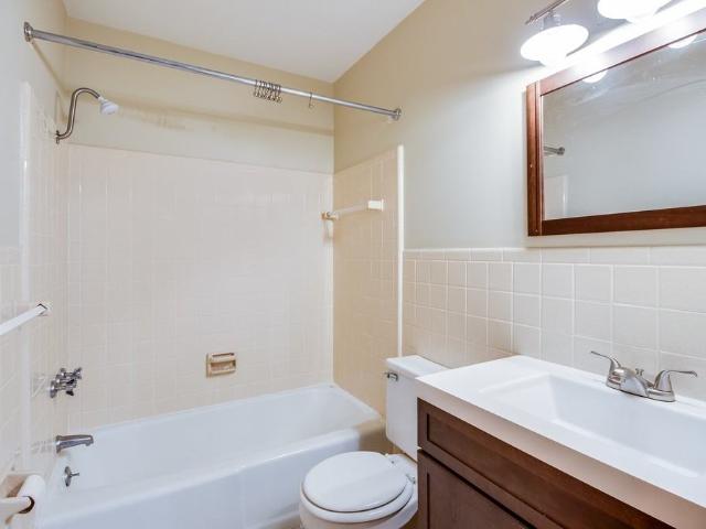 Shiawassee Apartments LLC 723 W Shiawassee, LLC 2 Bedroom Apartment for Rent at 723 W Shiawassee St, Lansing, MI 48915 Downtown Lansing