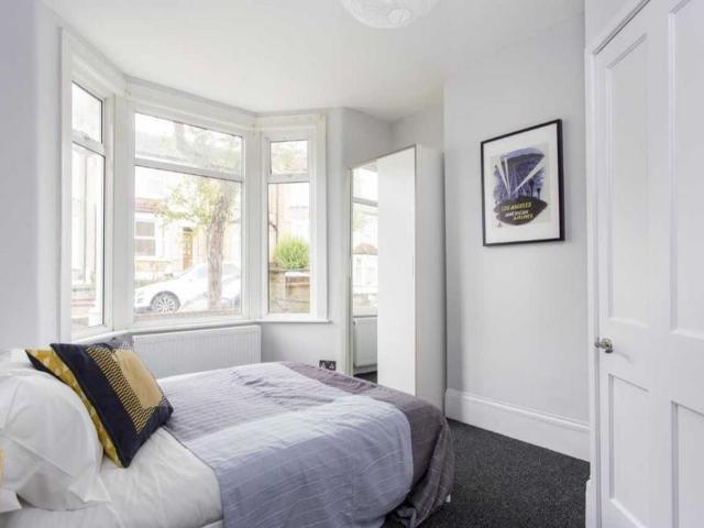 Shieldhall Street, London SE2 1 bed in a house share to rent £800 pcm £185 pw