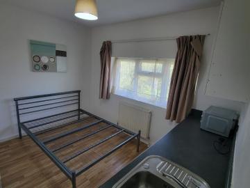 Shillitoe Avenue, Potters Bar EN6, Studio to rent, £1,050 pcm | PrimeLocation