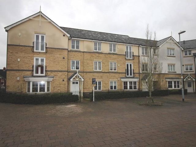 Shimbrooks, Great Leighs CM3, 2 bed flat to rent, £1,200 pcm | PrimeLocation
