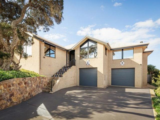 Shimmering, Stunning Bay Views