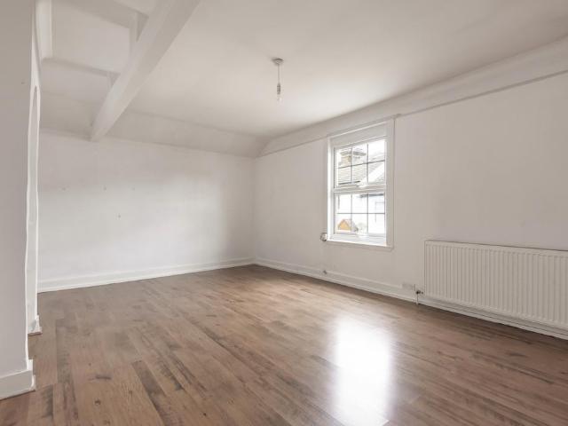 Ship Lane, Dartford, DA4 1 bed apartment to rent £950 pcm £219 pw