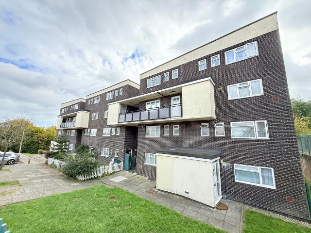Shipwrights Avenue, Chatham ME4, 3 bed maisonette to rent, £1,100 pcm | PrimeLocation