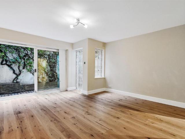 Shirland Road, Maida Vale W9 2 bed apartment to rent £2,817 pcm £650 pw