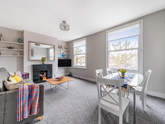 Shirland Road, London, W9 1 bed flat to rent £2,250 pcm £519 pw