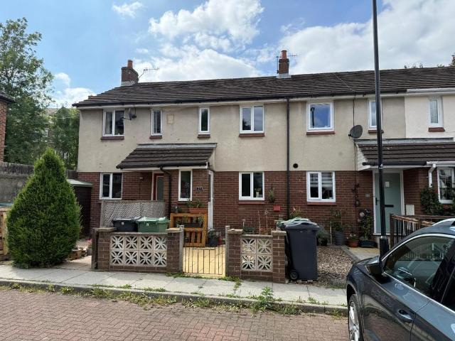 Shirley Close, Otley 2 bed terraced house to rent £1,150 pcm £265 pw