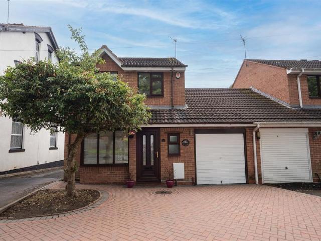 Shirley Road, Birmingham B27, 3 bed semi detached house to rent, £1,395 pcm | PrimeLocation