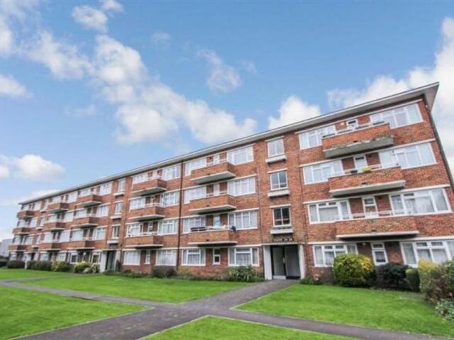 Shirley Road, Southampton SO15 1 bed flat to rent £950 pcm £219 pw