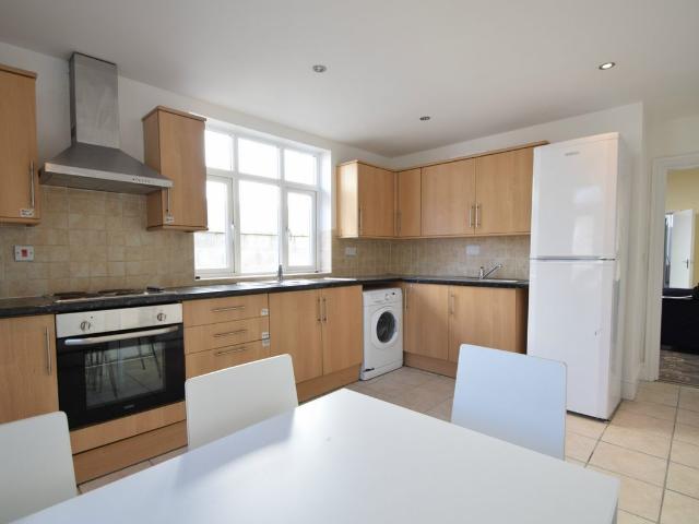 Shirley Road, Roath CF23, 6 bed terraced house to rent, £3,120 pcm | PrimeLocation