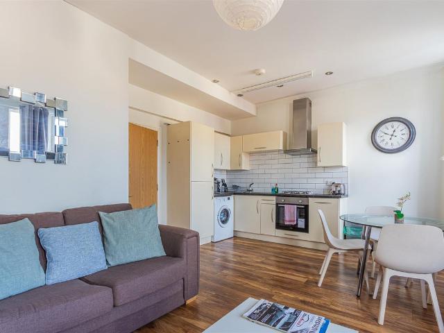Shirley Road, Roath Park CF23, 1 bed flat to rent, £900 pcm | PrimeLocation
