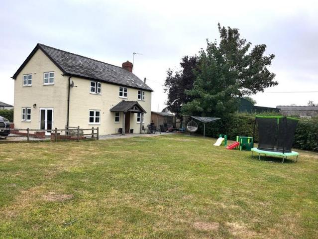 Shirlheath, Kingsland, Leominster 3 bed house to rent £1,250 pcm £288 pw