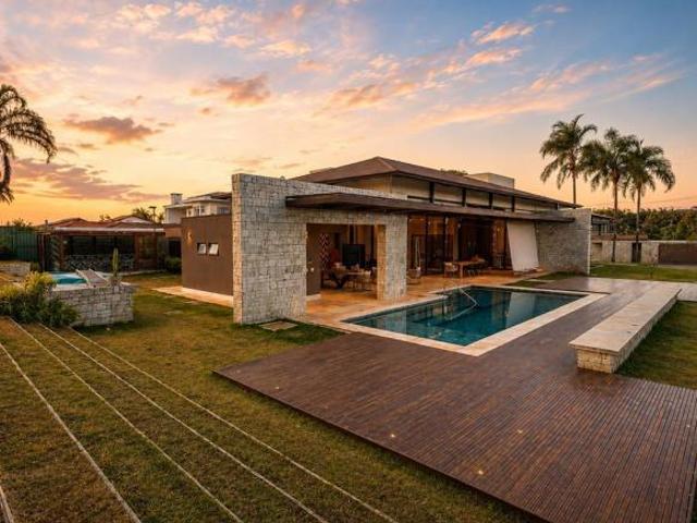 SHIS QL 18 Residência Exclusiva no Lago Sul