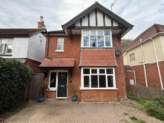 Shrubbs Hill Gardens, Lyndhurst, SO43 3 bed detached house to rent £2,000 pcm £462 pw