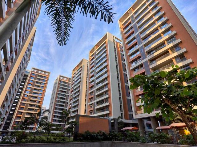 Shreepad Park Arena,Pal 4 BHK Apartment For Sale Surat
