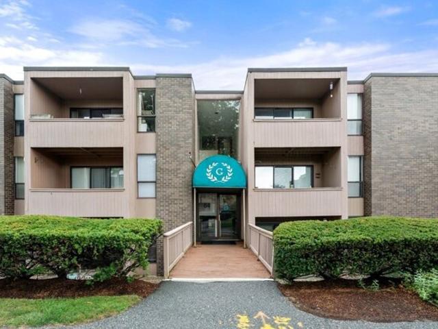 Shrewsbury Green Dr Unit E, Shrewsbury, Condo For Sale