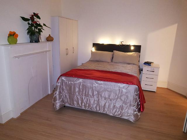 Shrewsbury Road, Bounds Green N11, 5 bed shared accommodation to rent, £950 pcm | PrimeLocation