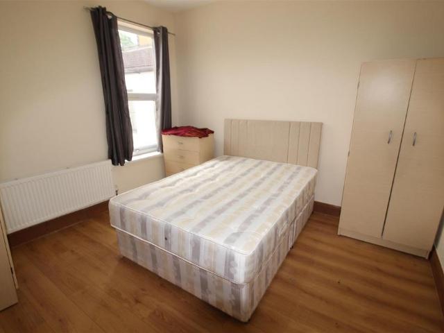 Shrewsbury Road, London E7 House share to rent £799 pcm £184 pw