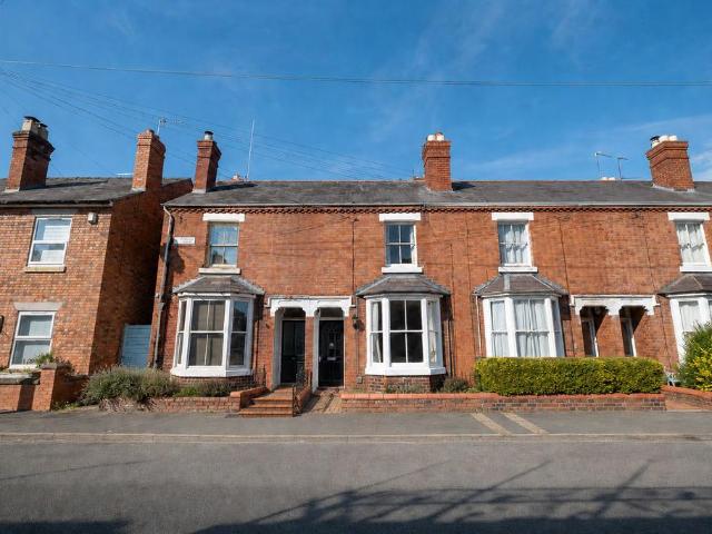 Shrewsbury SY1 2 bed terraced house to rent £1,200 pcm £277 pw