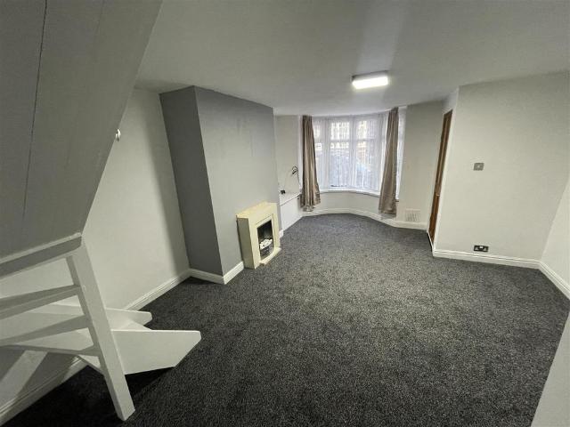 Shuttleworth Road, Preston 2 bed terraced house to rent £780 pcm £180 pw